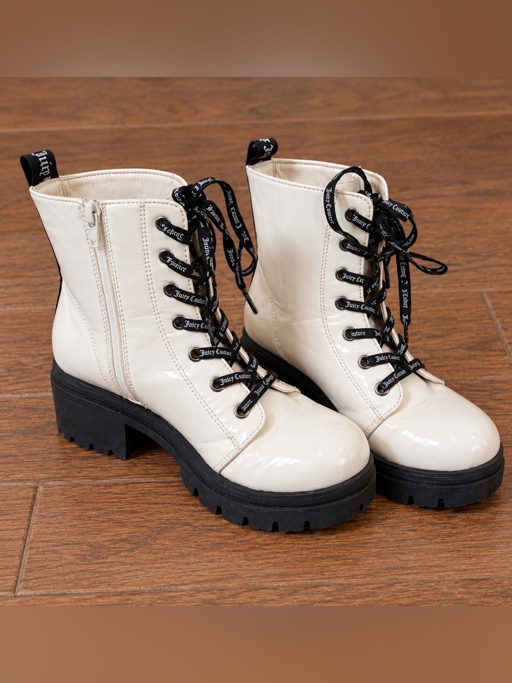 Juicy Couture Combat Boots Women’s 7 Ivory Lug Sole Lace Up Zip Y2K
